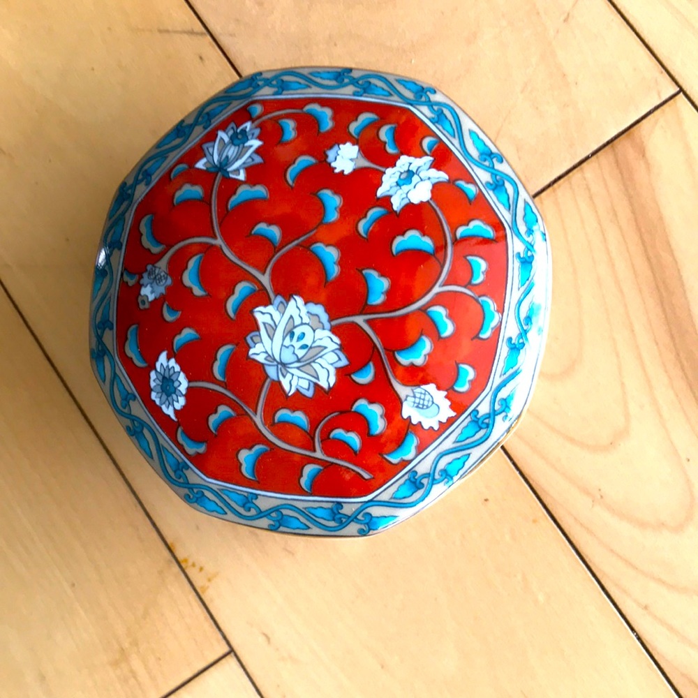 Red Floral Porcelain Box